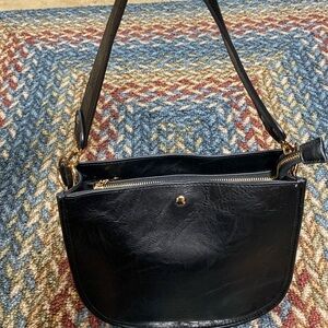 Ah dorned Like new Purse